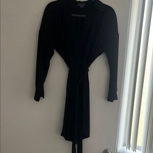 Vince- Elegant Midi Shirt Dress